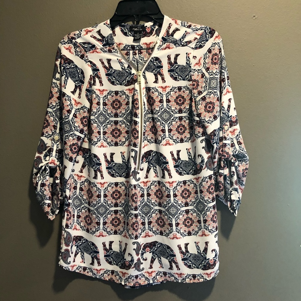 Elephant Novelty Print Long Sleeve Top Size Medium